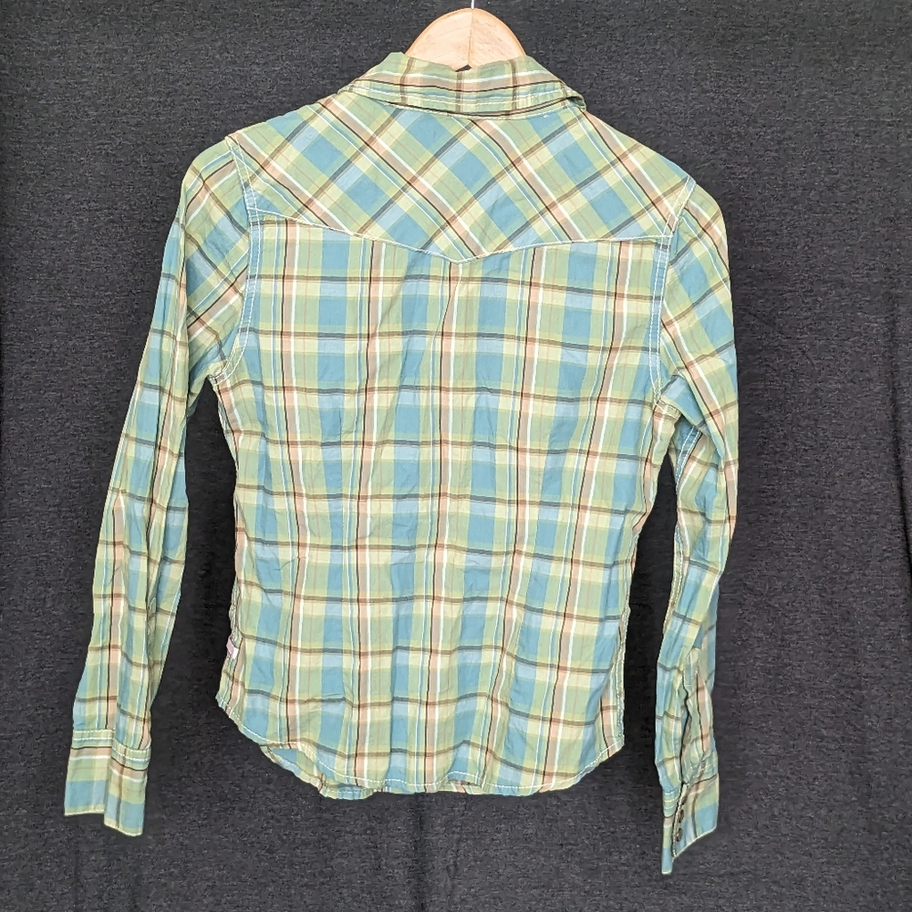 Juniors M pearl snap shirt